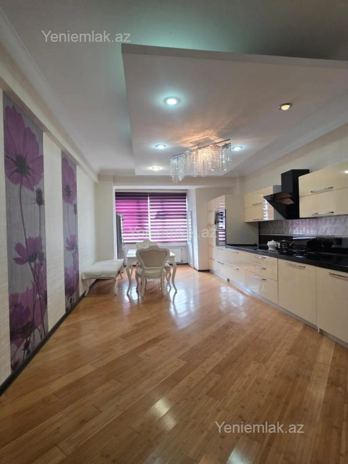 Satılır 3 otaqlı yeni tikili 131 m²