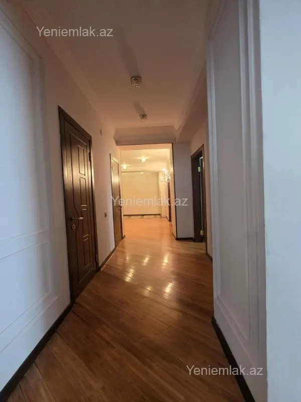 Satılır 3 otaqlı yeni tikili 131 m²