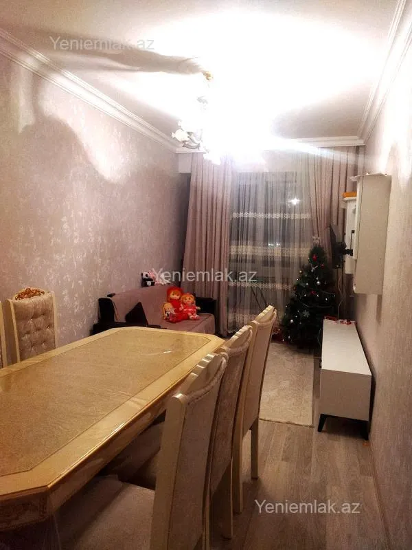 Satılır 3 otaqlı köhnə tikili 70 m²