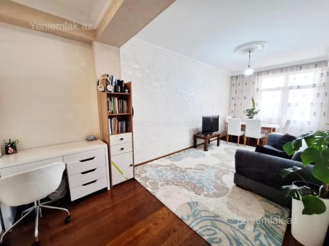 Satılır 2 otaqlı yeni tikili 80 m²