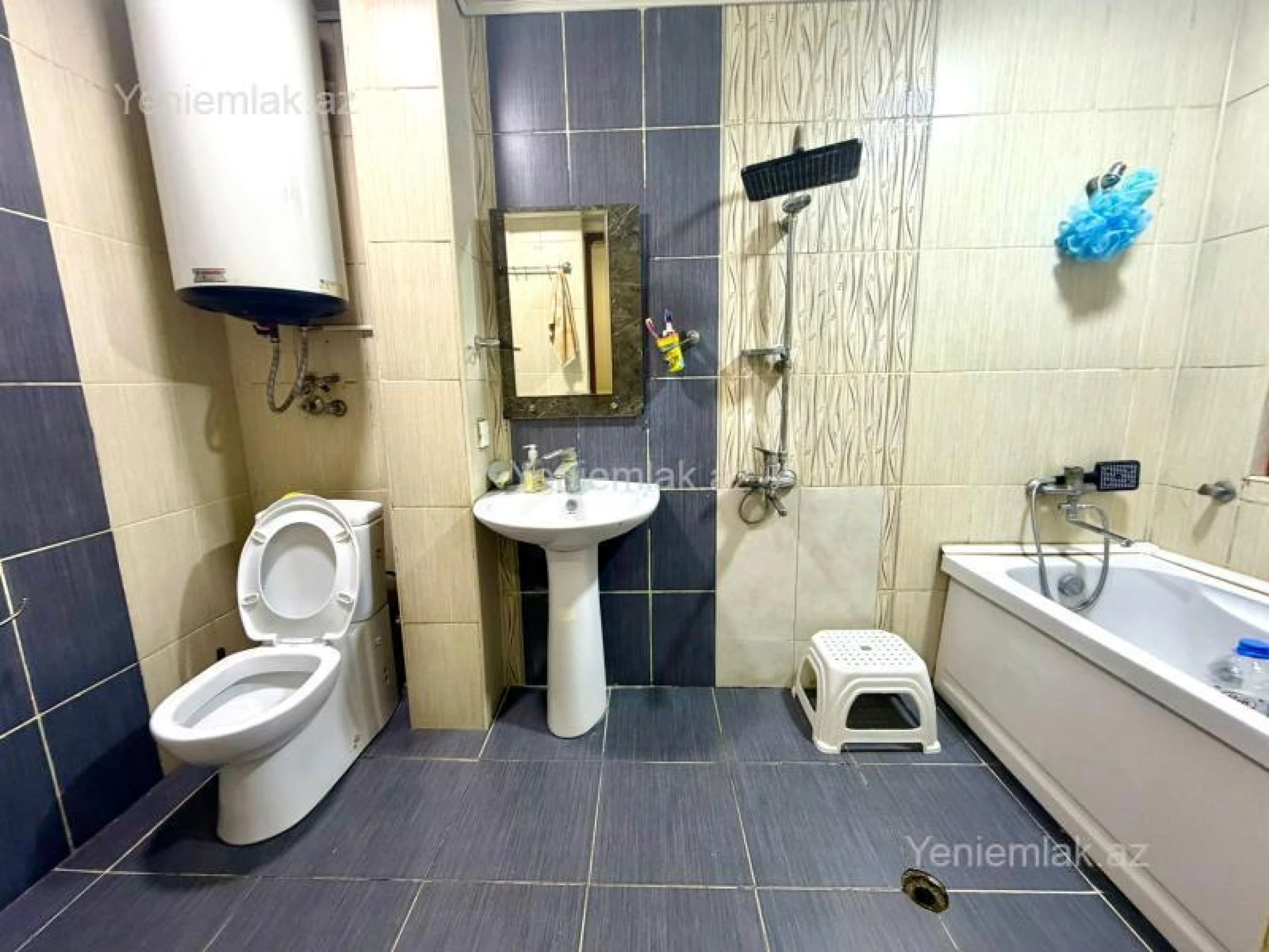 Satılır 3 otaqlı yeni tikili 100 m²