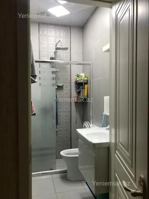 Satılır 3 otaqlı yeni tikili 90 m²