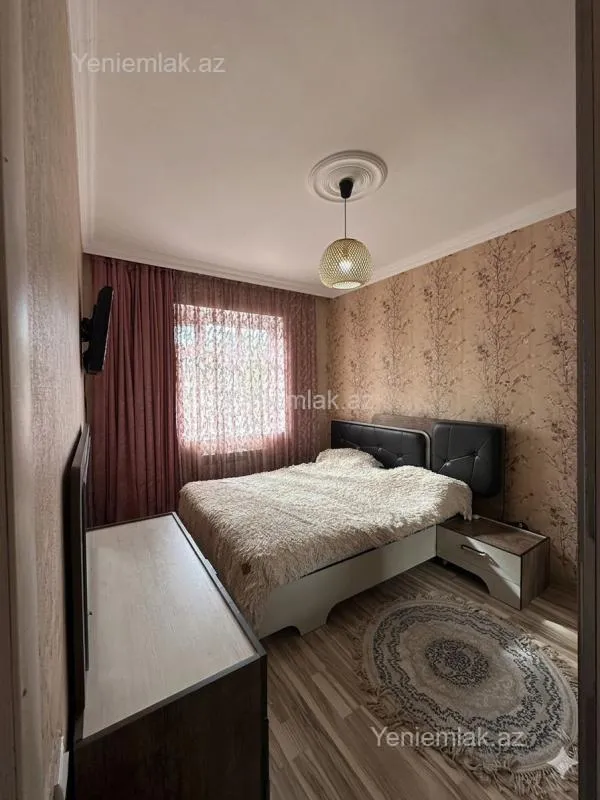 Satılır 3 otaqlı köhnə tikili 70 m²