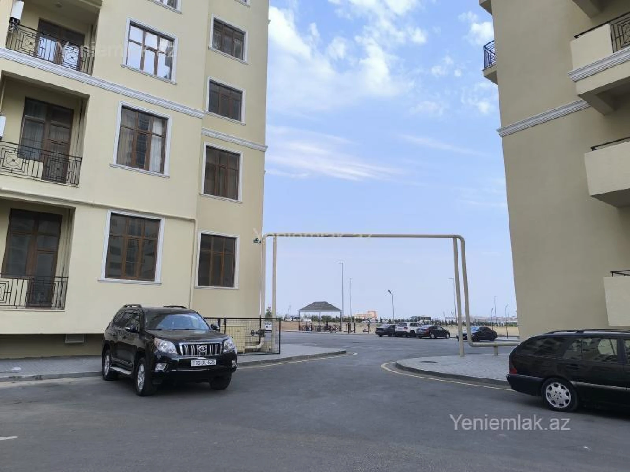 Satılır 2 otaqlı yeni tikili 65 m²
