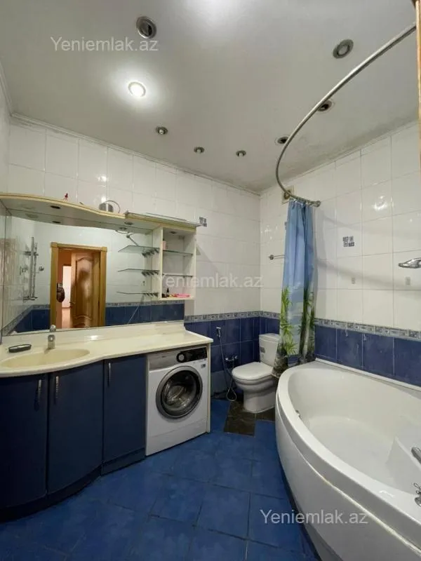 Satılır 4 otaqlı yeni tikili 180 m²