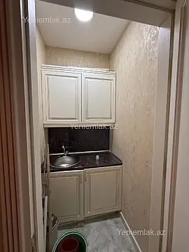 Satılır 4 otaqlı yeni tikili 180 m²