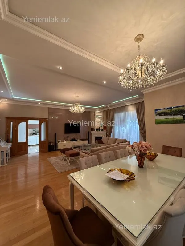 Satılır 6 otaqlı həyət evi 330 m²