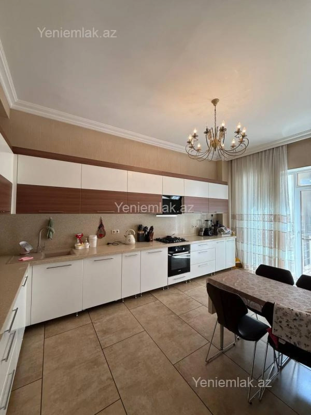 Satılır 6 otaqlı həyət evi 330 m²