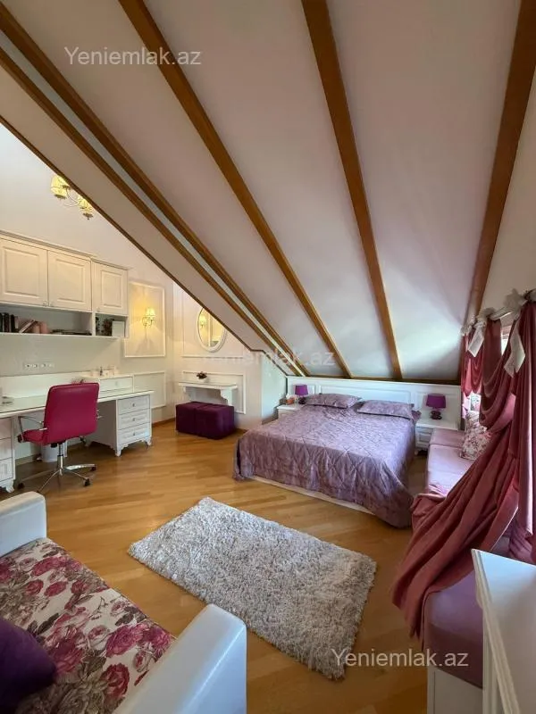 Satılır 6 otaqlı həyət evi 330 m²