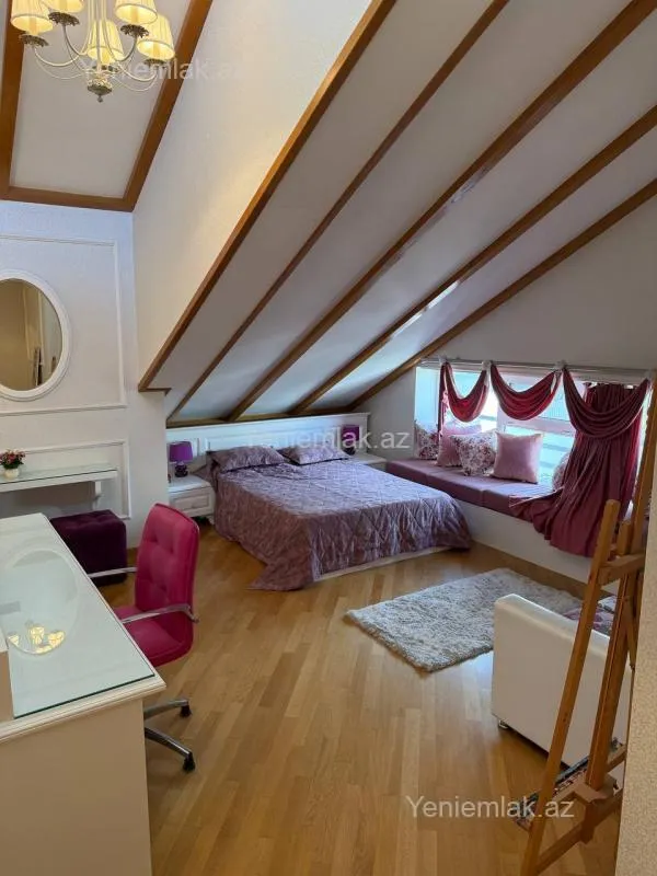 Satılır 6 otaqlı həyət evi 330 m²