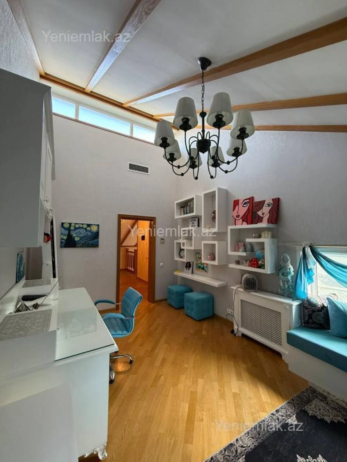 Satılır 6 otaqlı həyət evi 330 m²