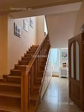 Satılır 6 otaqlı həyət evi 330 m²