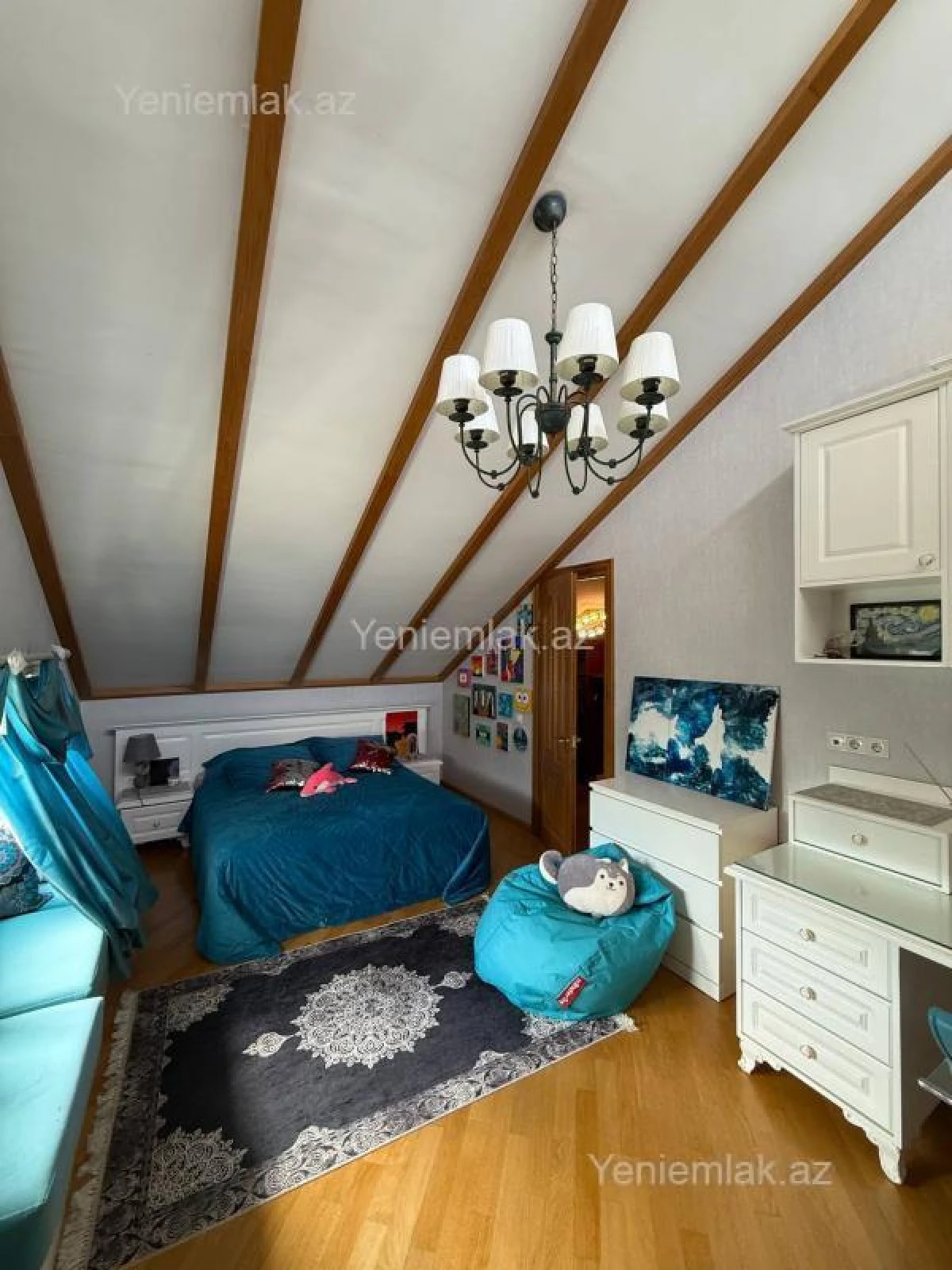 Satılır 6 otaqlı həyət evi 330 m²