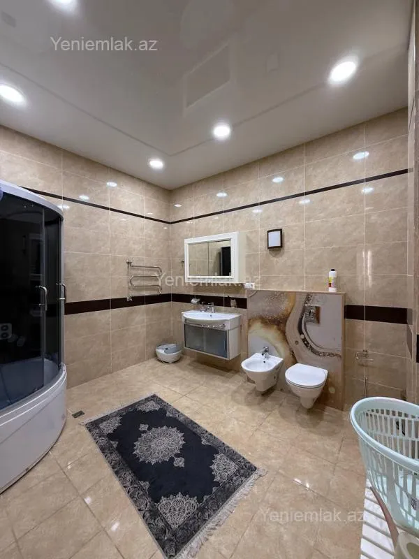 Satılır 6 otaqlı həyət evi 330 m²