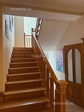 Satılır 6 otaqlı həyət evi 330 m²