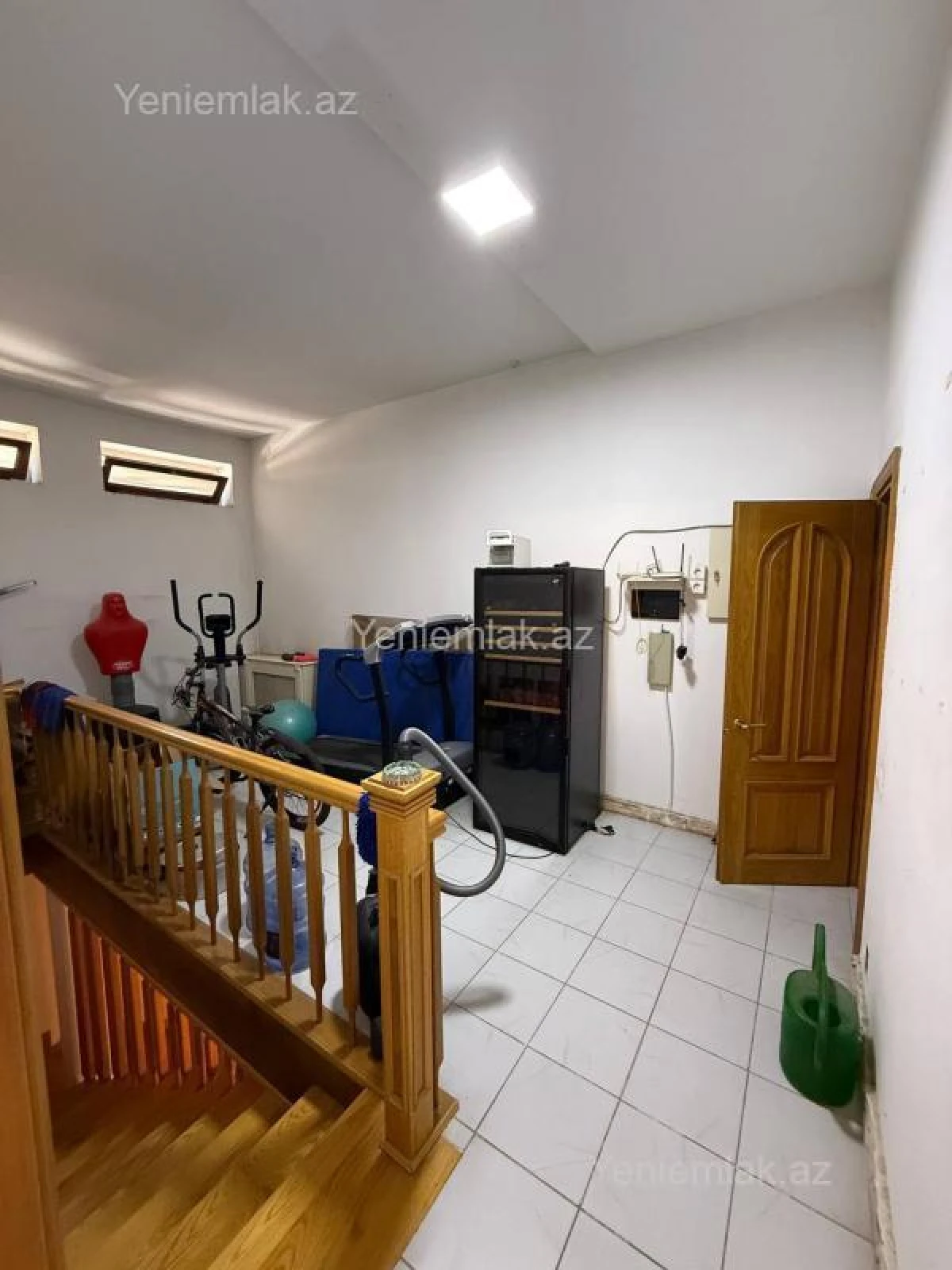Satılır 6 otaqlı həyət evi 330 m²