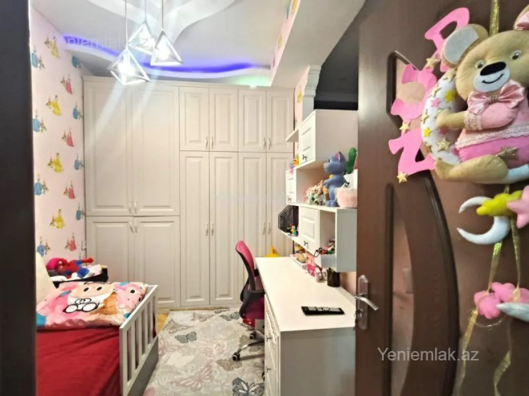 Satılır 3 otaqlı yeni tikili 95 m²