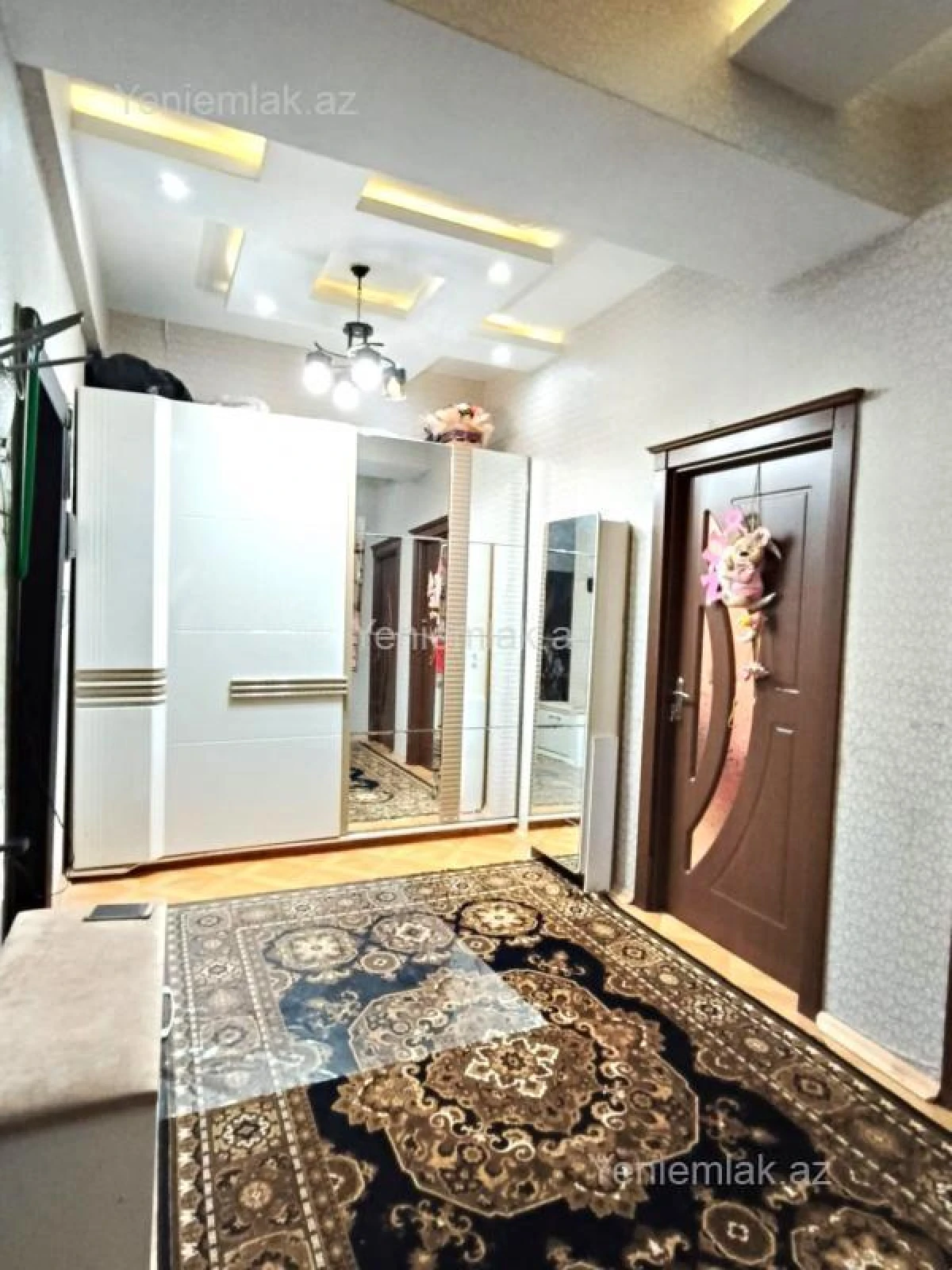 Satılır 3 otaqlı yeni tikili 95 m²