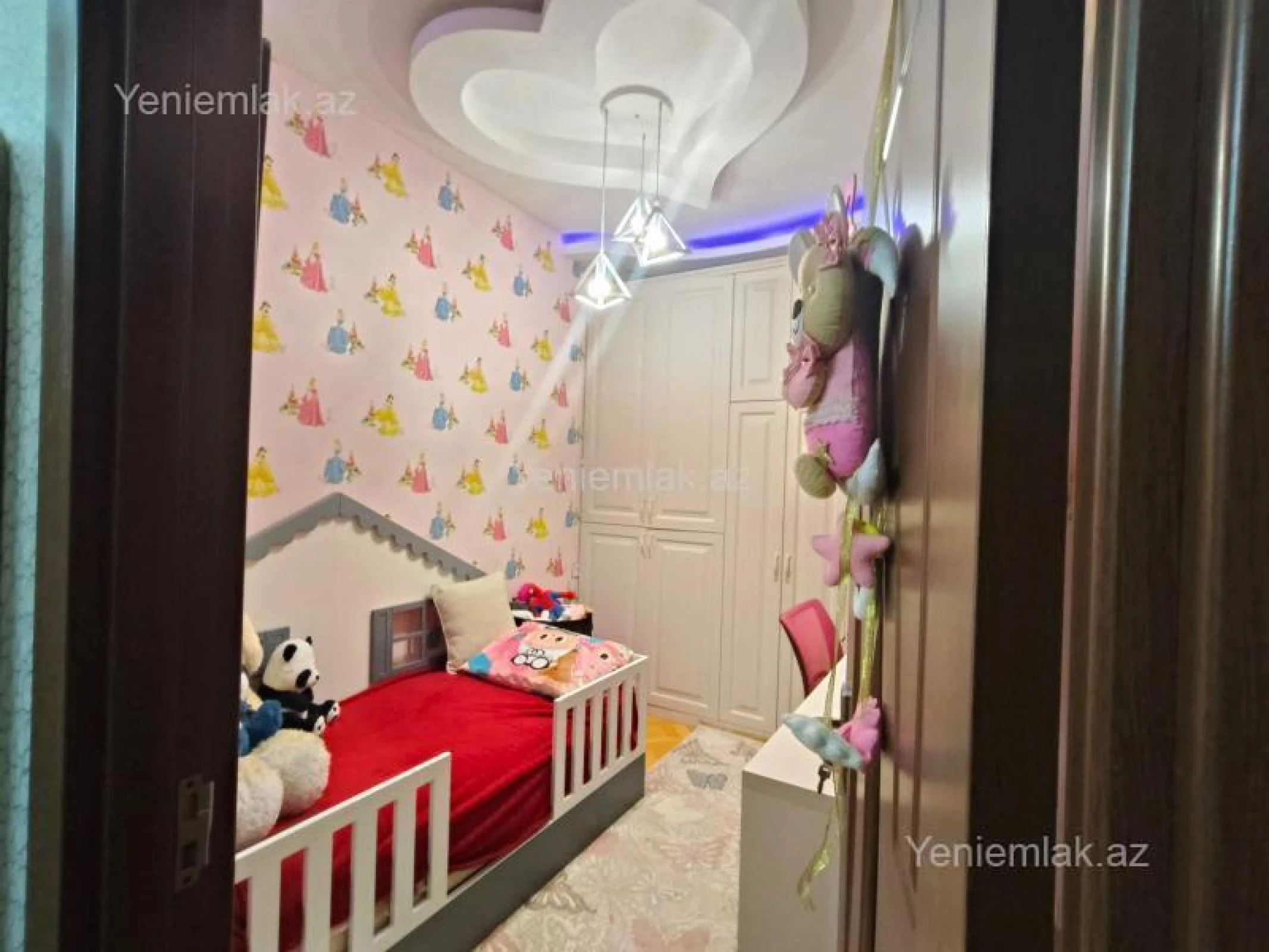 Satılır 3 otaqlı yeni tikili 95 m²