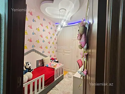 Satılır 3 otaqlı yeni tikili 95 m²