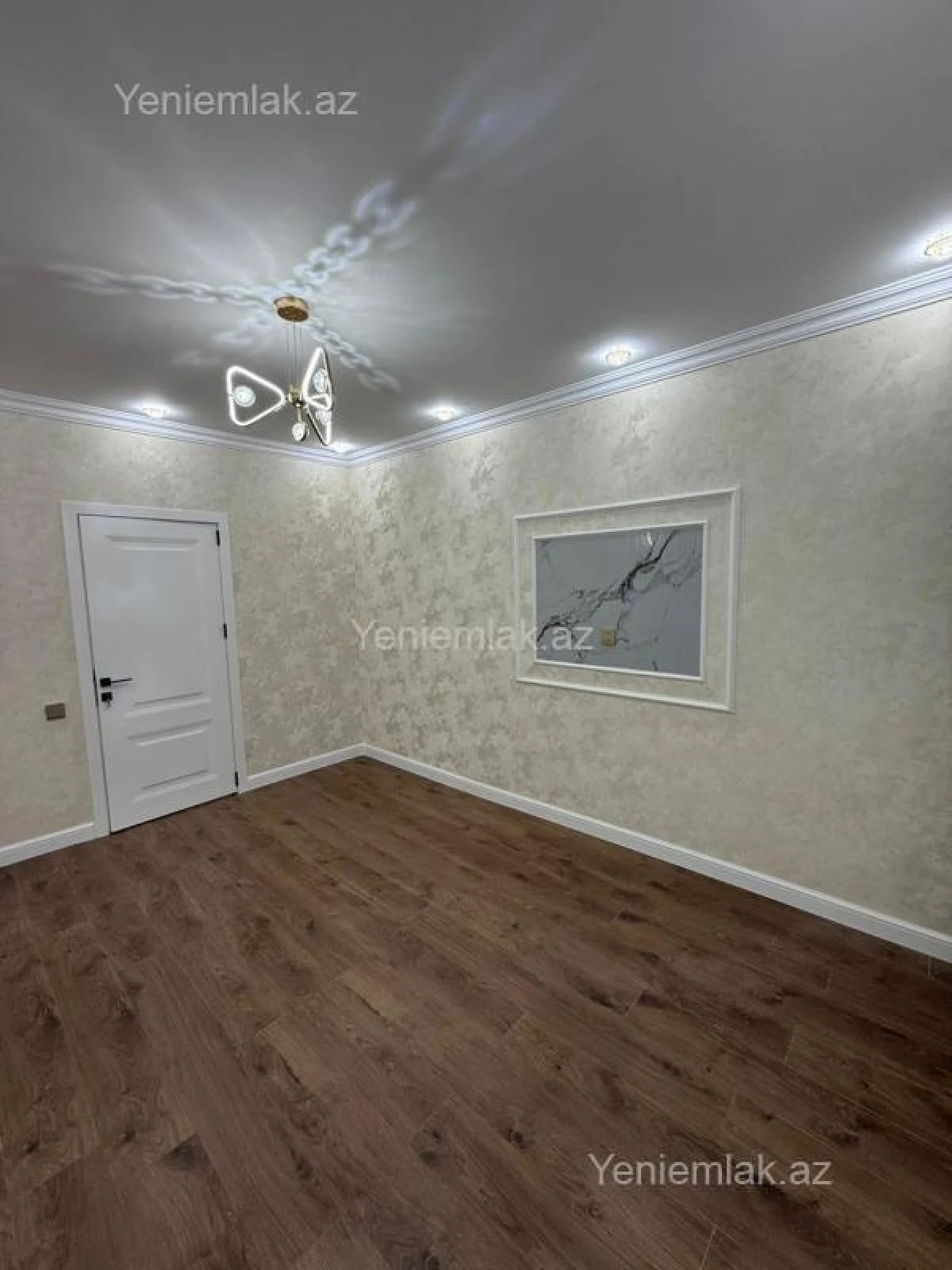 Satılır 2 otaqlı köhnə tikili 60 m²