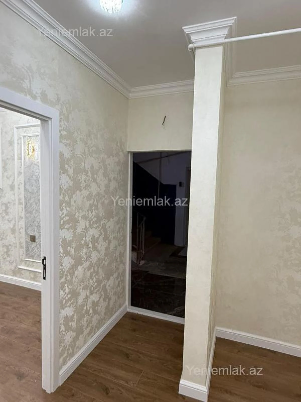 Satılır 2 otaqlı köhnə tikili 60 m²