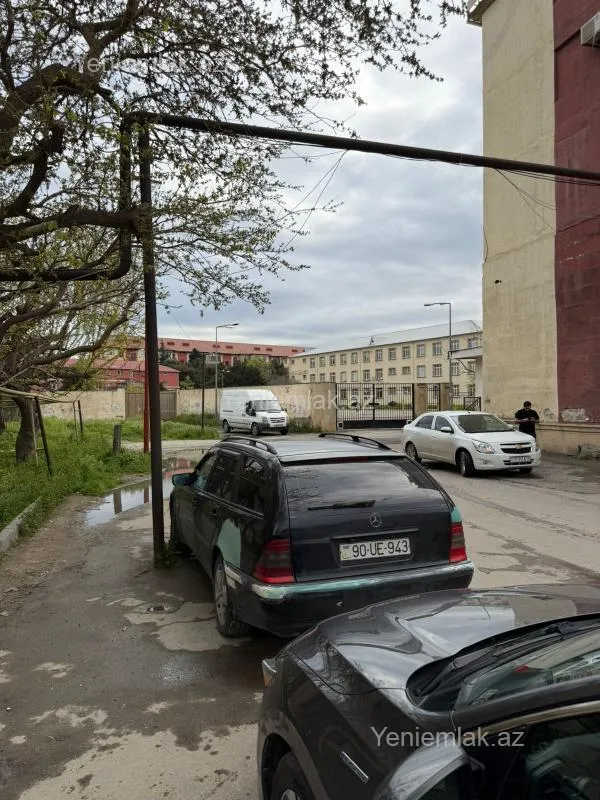 Satılır 2 otaqlı köhnə tikili 33 m²