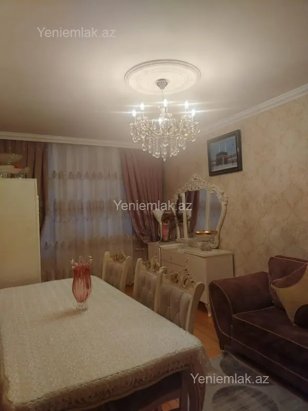 Satılır 3 otaqlı köhnə tikili 75 m²