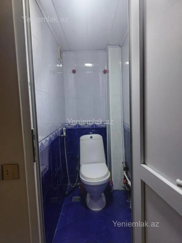 Satılır 3 otaqlı köhnə tikili 75 m²