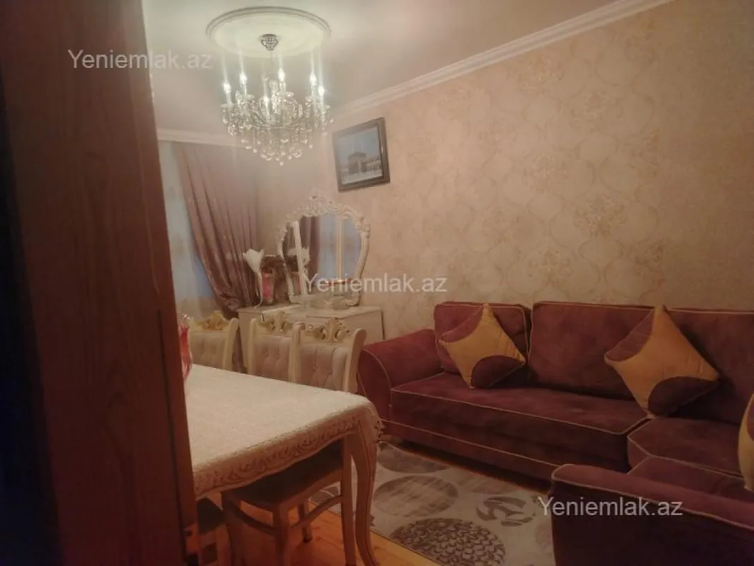 Satılır 3 otaqlı köhnə tikili 75 m²