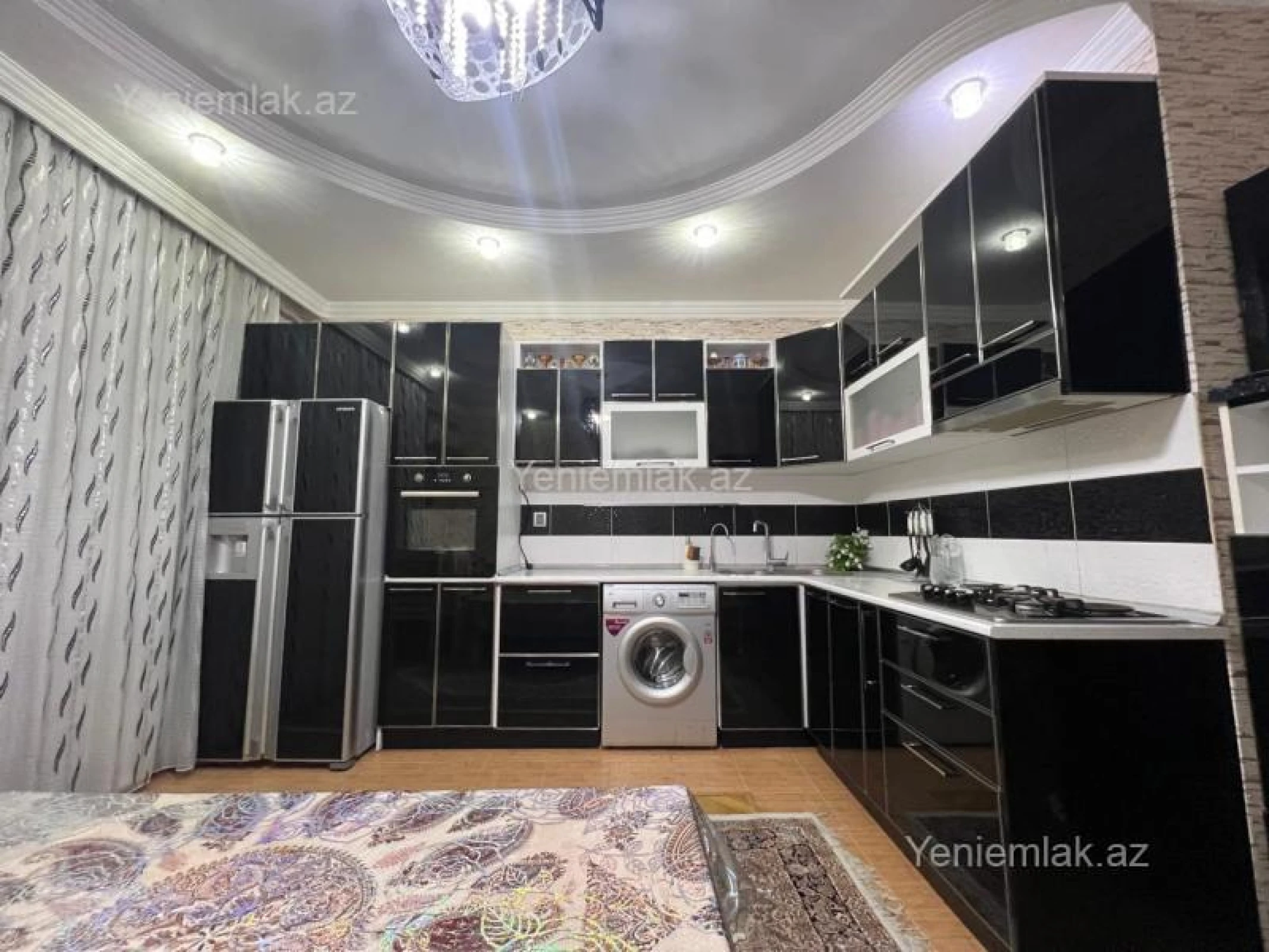 Satılır 3 otaqlı yeni tikili 100 m²