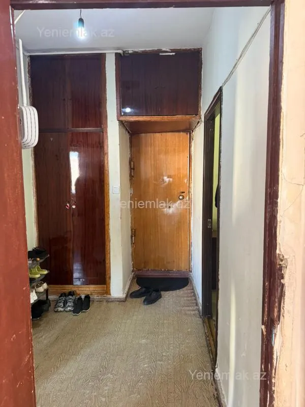 Satılır 3 otaqlı köhnə tikili 80 m²