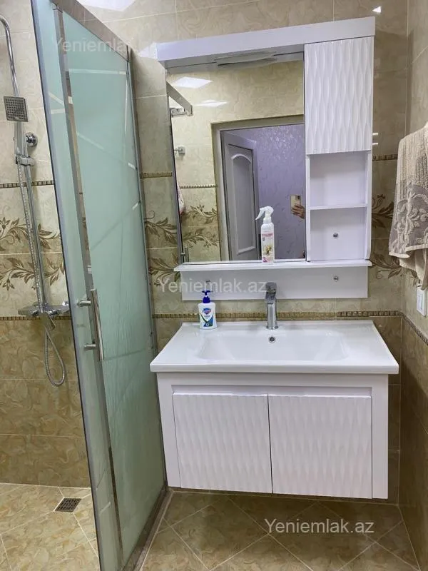 Satılır 2 otaqlı yeni tikili 66 m²