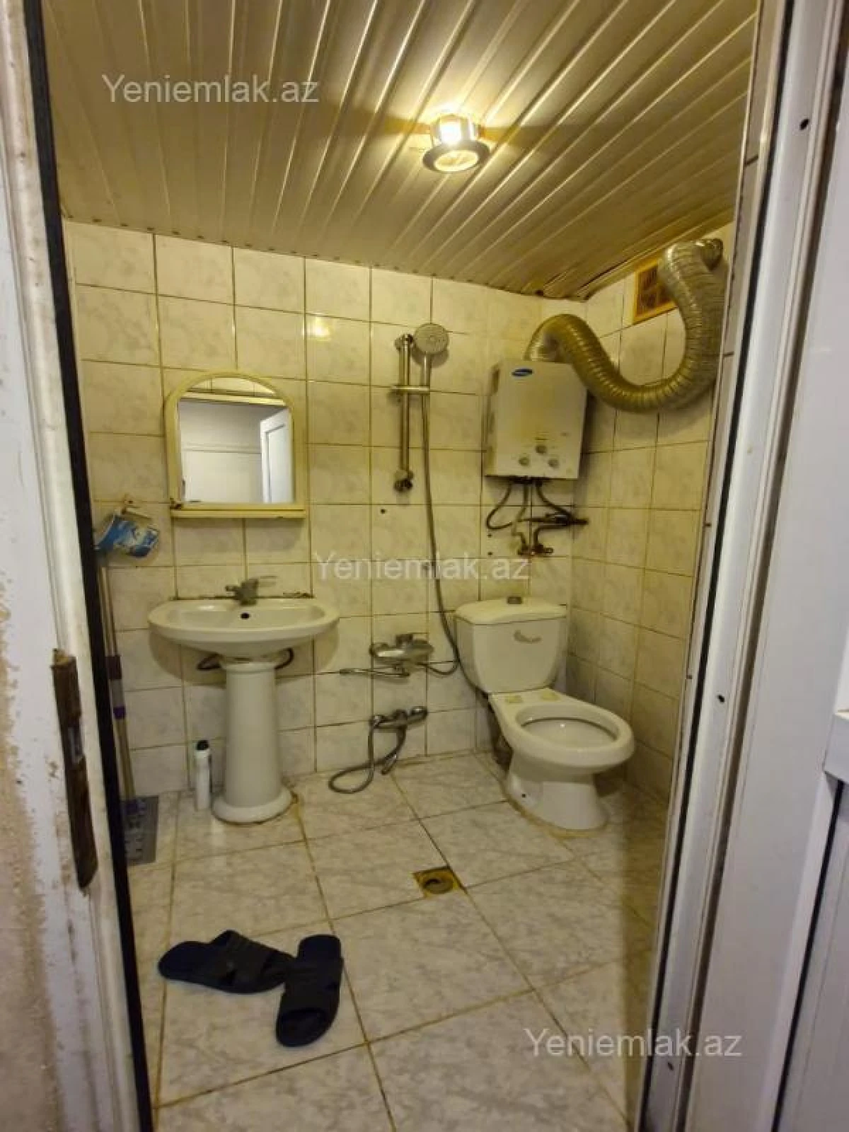 Satılır 1 otaqlı köhnə tikili 40 m²