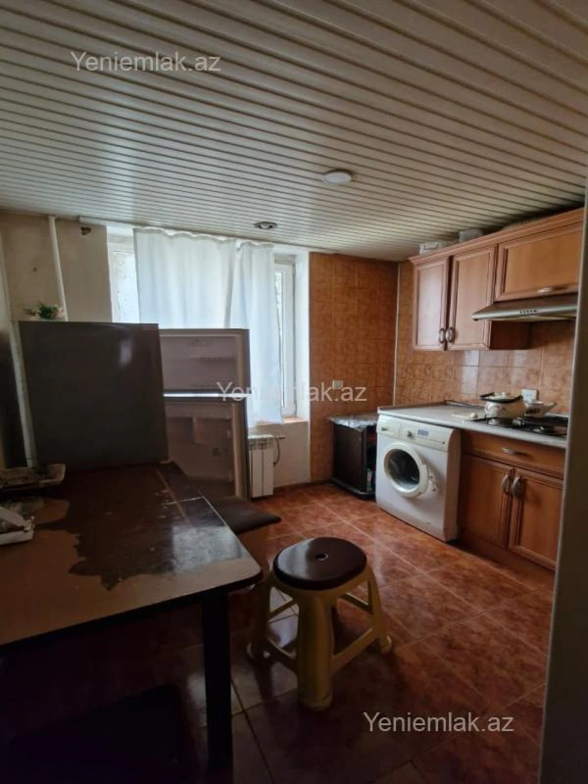 Satılır 1 otaqlı köhnə tikili 40 m²