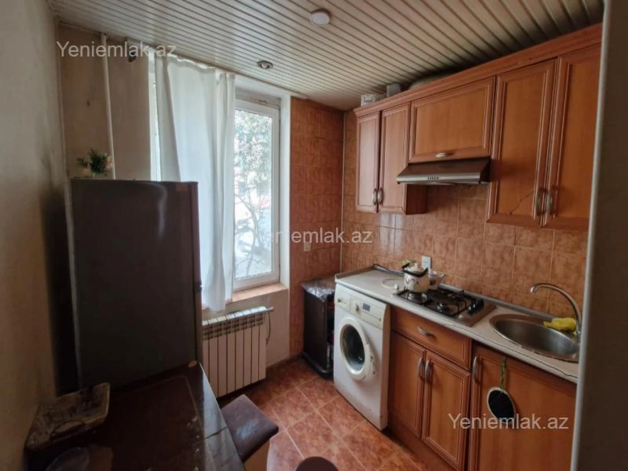 Satılır 1 otaqlı köhnə tikili 40 m²