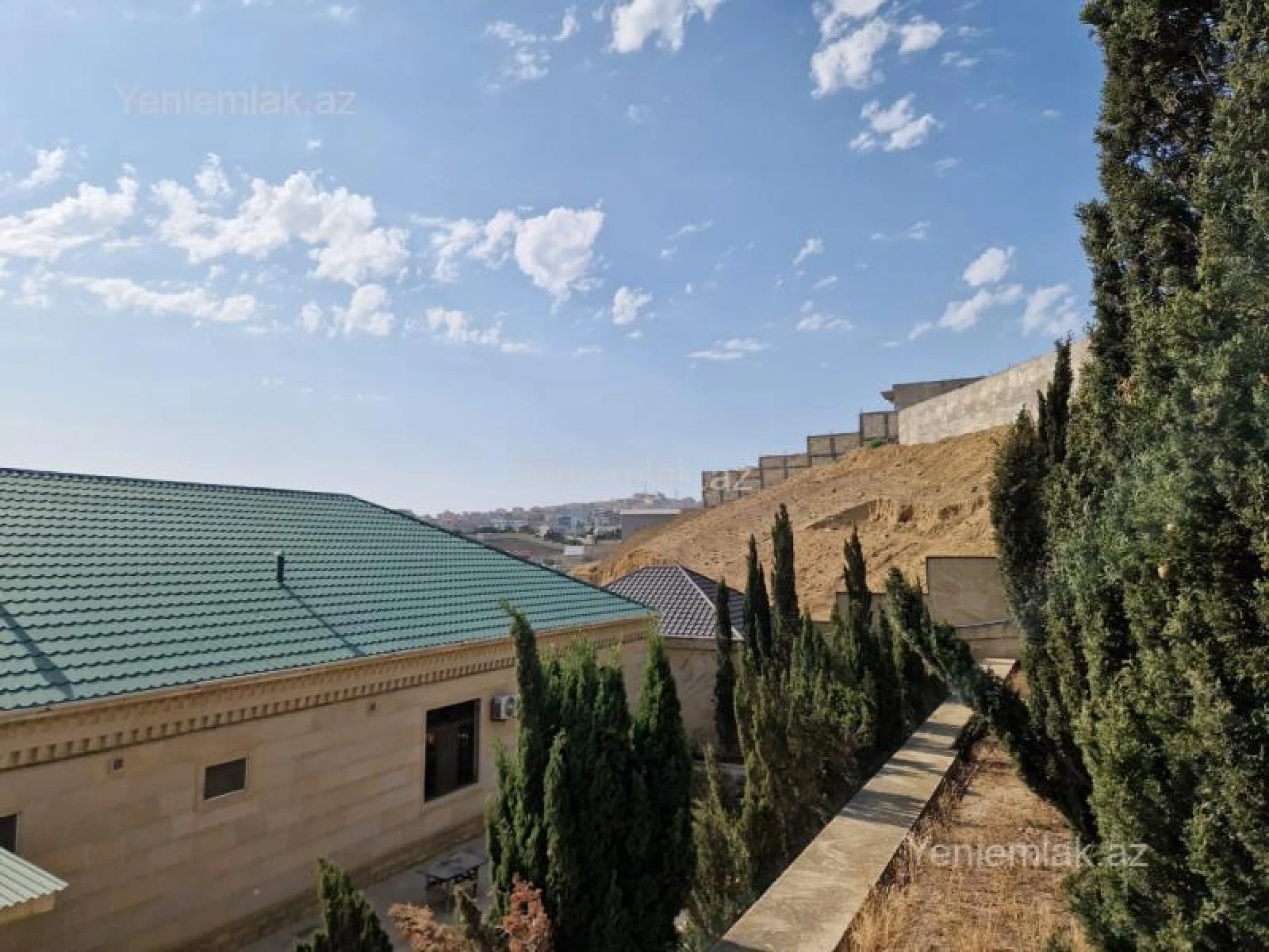 Satılır 6 otaqlı həyət evi 500 m²