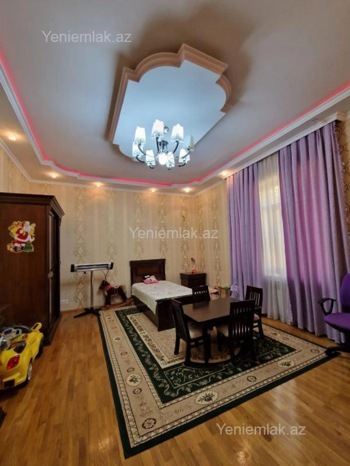Satılır 6 otaqlı həyət evi 500 m²