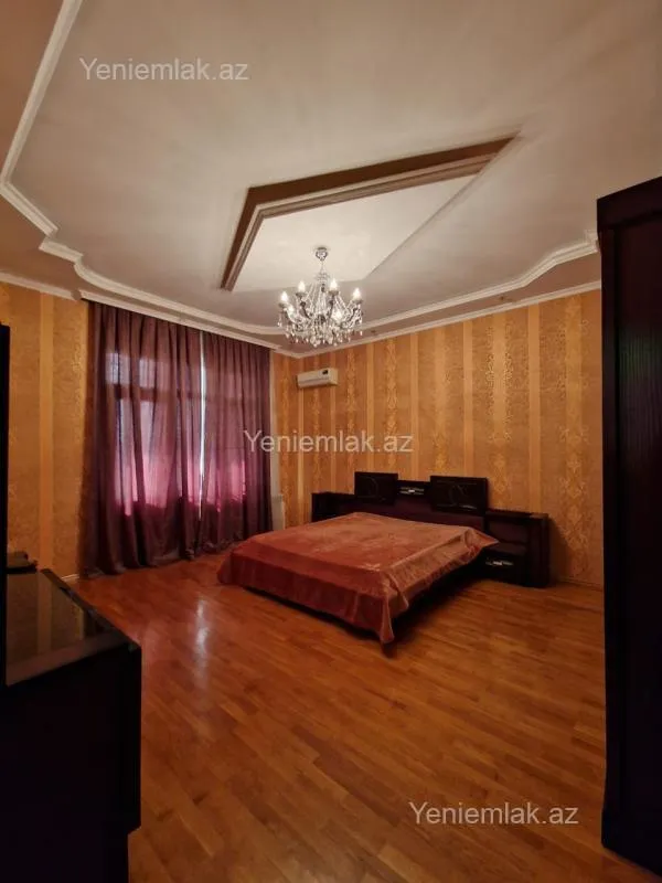 Satılır 6 otaqlı həyət evi 500 m²