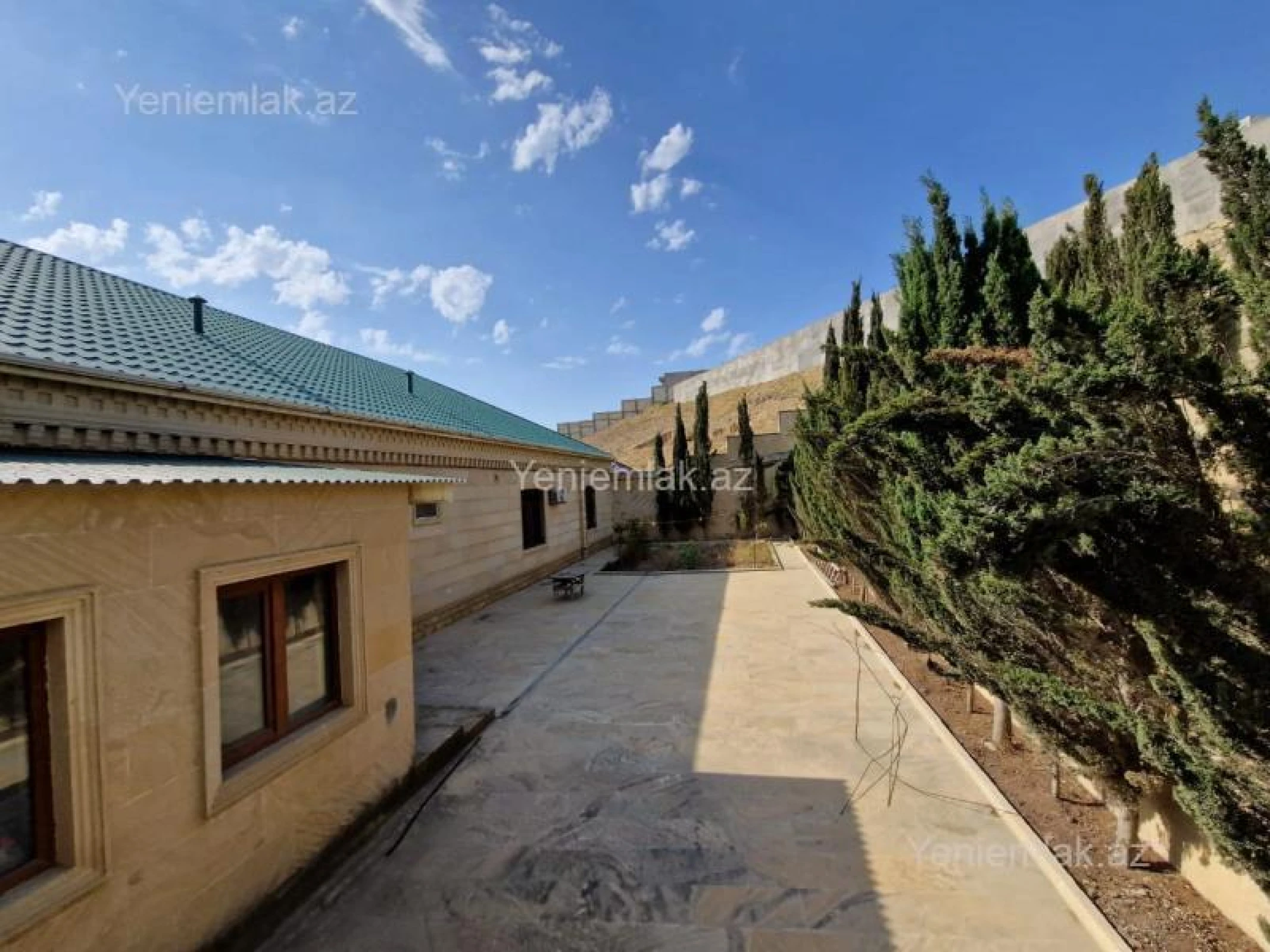 Satılır 6 otaqlı həyət evi 500 m²