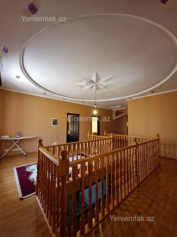 Satılır 6 otaqlı həyət evi 500 m²