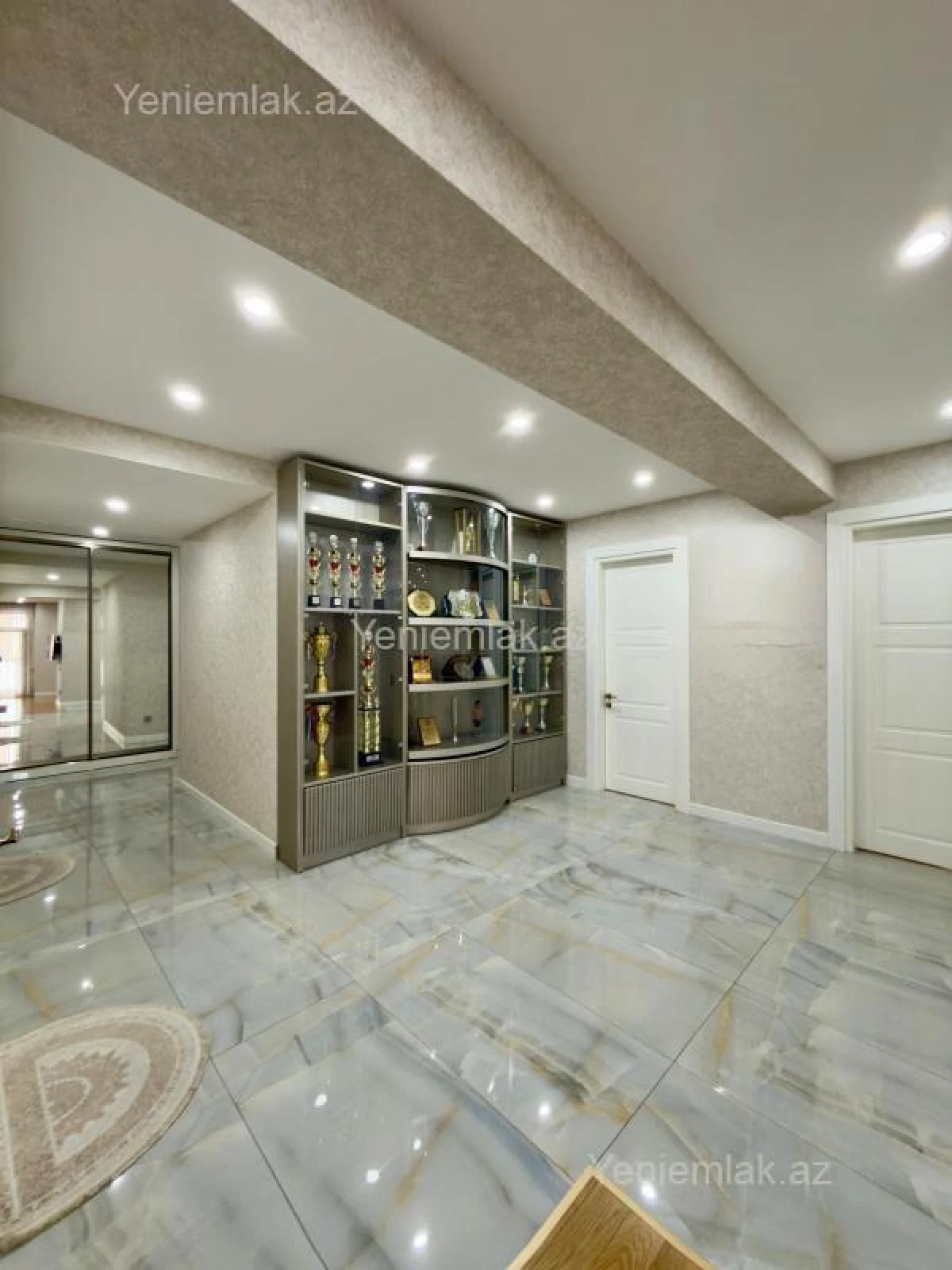 Satılır 5 otaqlı yeni tikili 201 m²