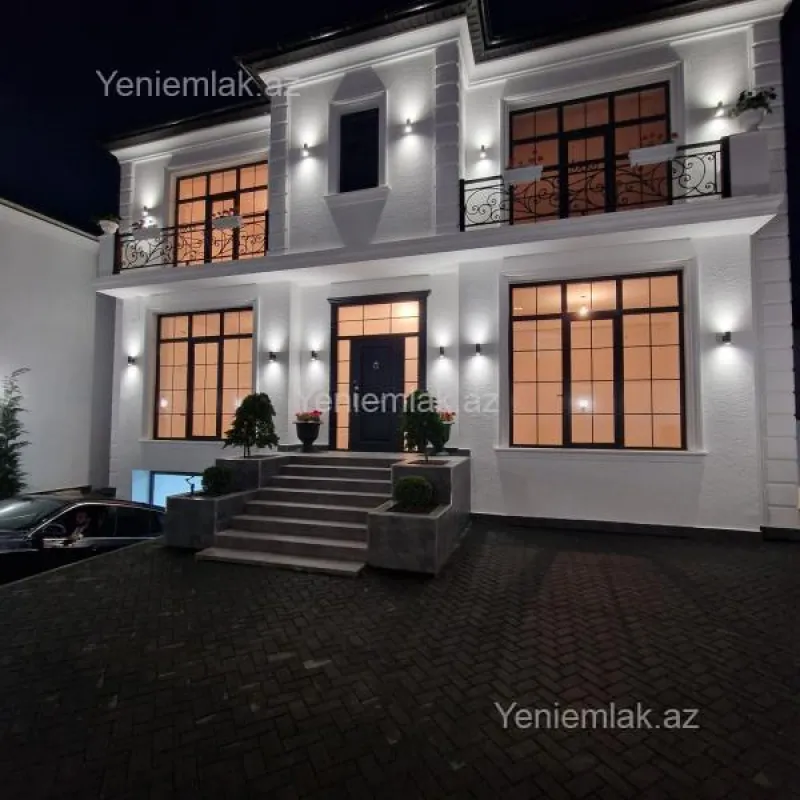 Satılır 7 otaqlı həyət evi 450 m²