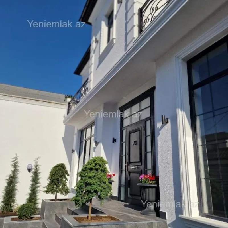 Satılır 7 otaqlı həyət evi 450 m²