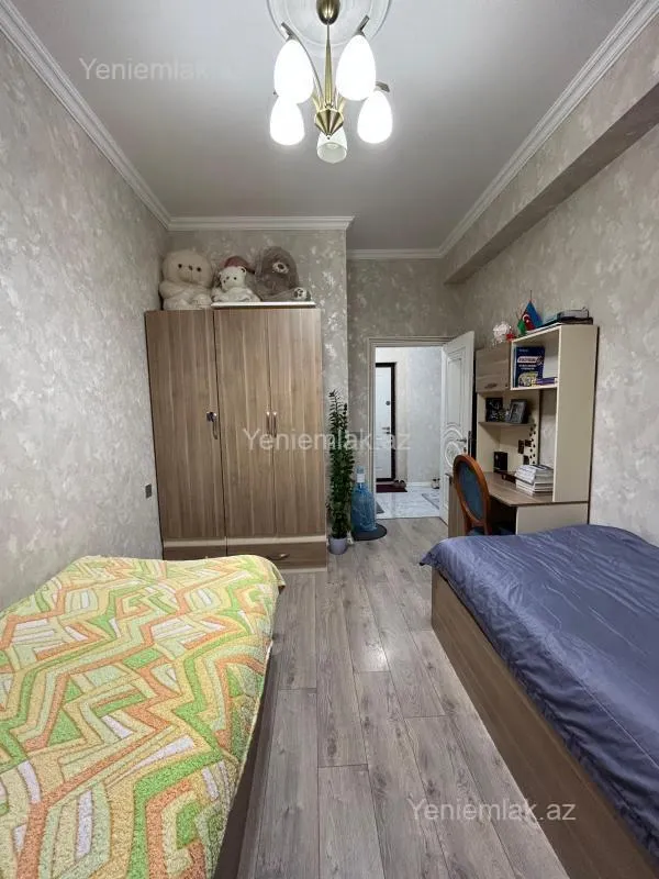 Satılır 3 otaqlı yeni tikili 70 m²