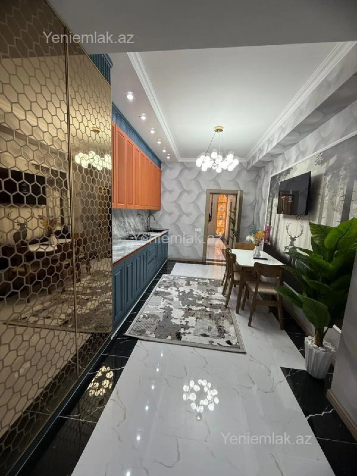 Satılır 3 otaqlı yeni tikili 130.5 m²