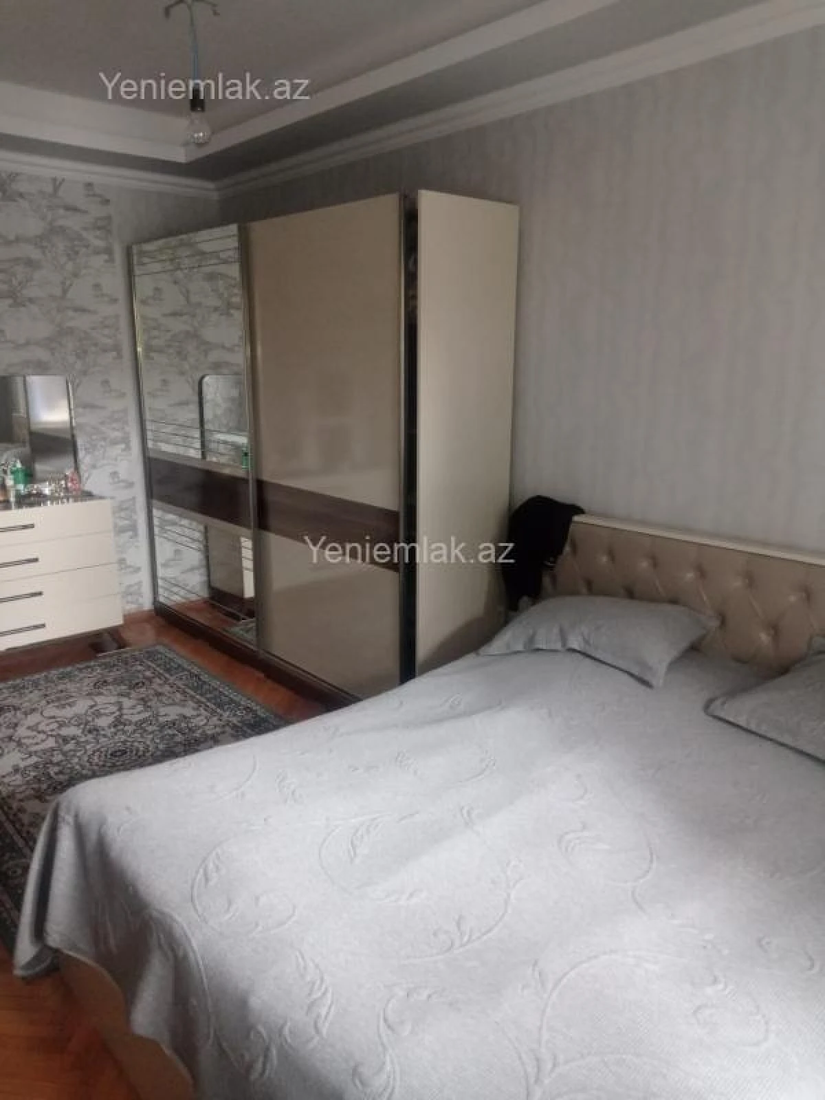 Satılır 4 otaqlı köhnə tikili 75 m²
