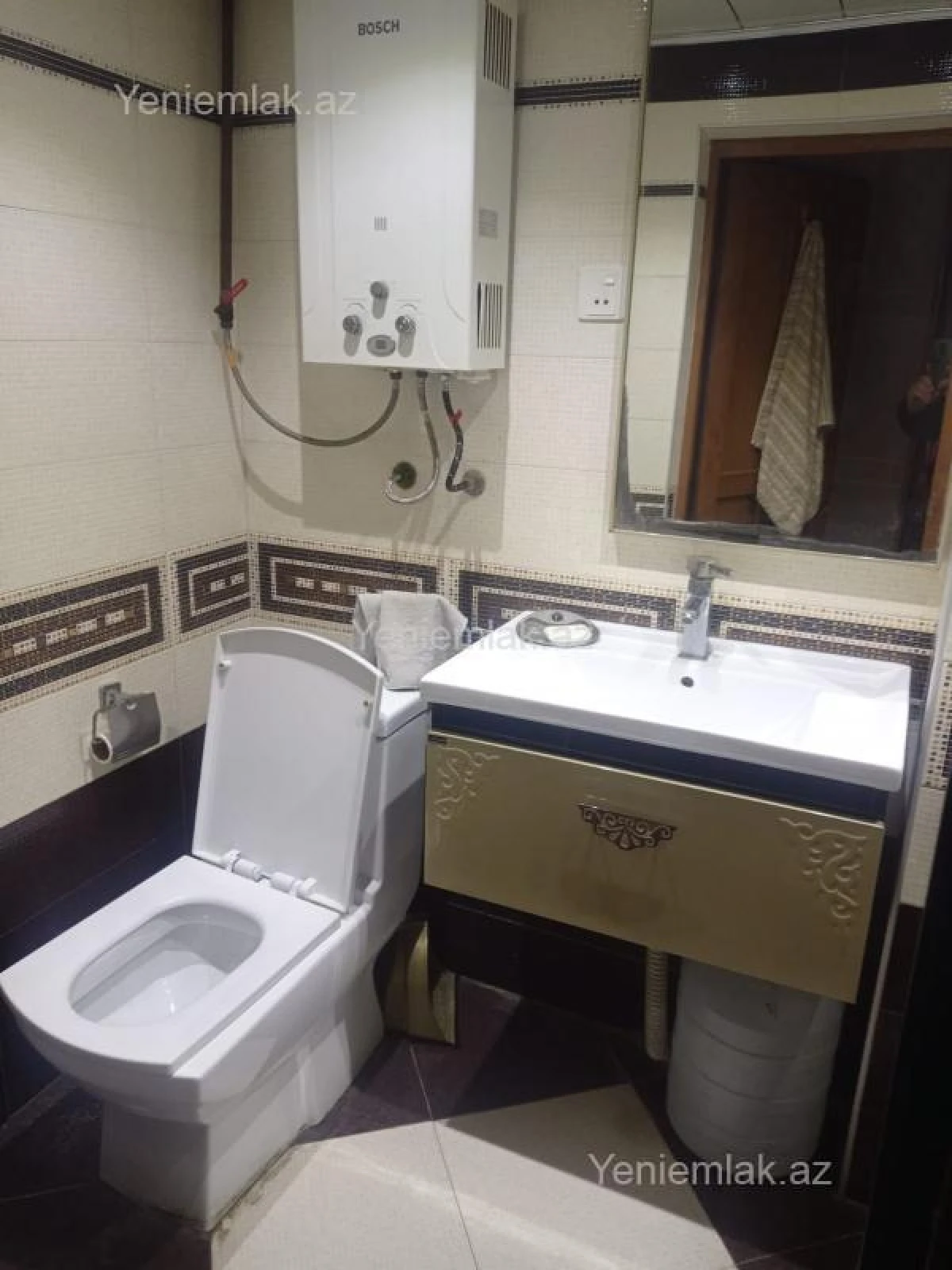 Satılır 4 otaqlı köhnə tikili 75 m²