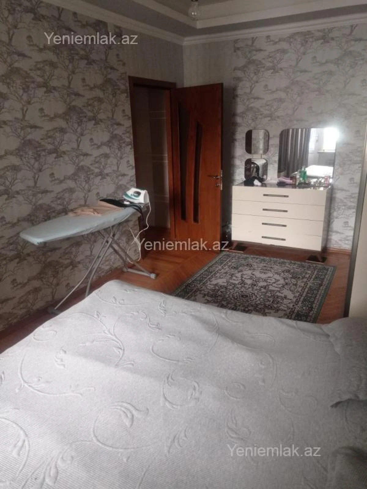 Satılır 4 otaqlı köhnə tikili 75 m²