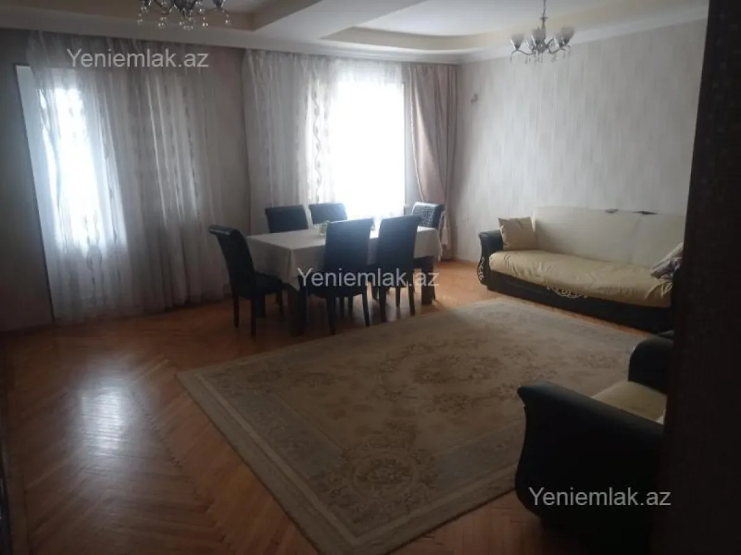 Satılır 4 otaqlı köhnə tikili 75 m²